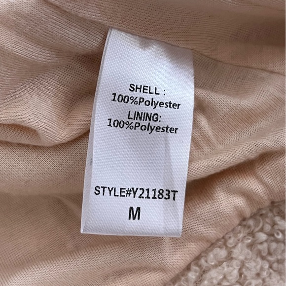 Tuckernuck | Rollins Funnel Neck Teddy Fleece - Picture 4 of 5